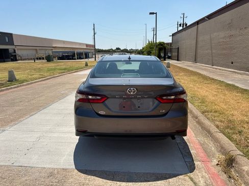 Used 2024 Toyota Camry LE FWD image 13