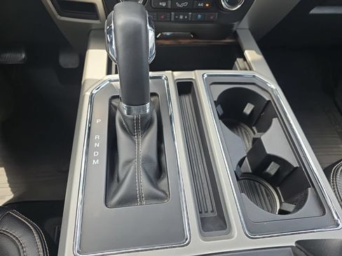 Used 2019 Ford F150 Lariat AWD/4WD image 14
