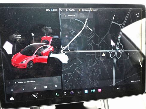 Used 2018 Tesla Model 3 Long Range image 12