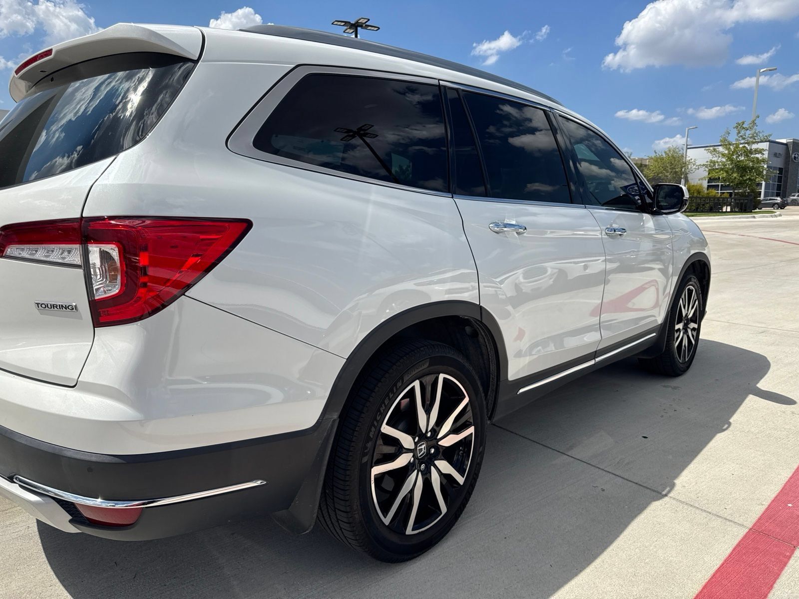 Used 2021 Honda Pilot Touring image 9