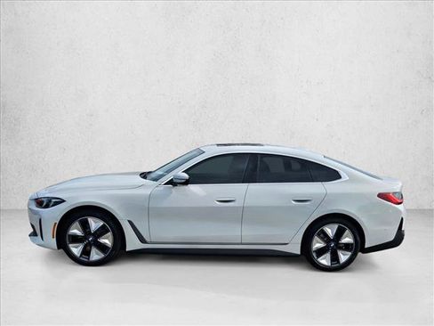 Used 2026 BMW i4 eDrive40 w/ Premium Package RWD image 8