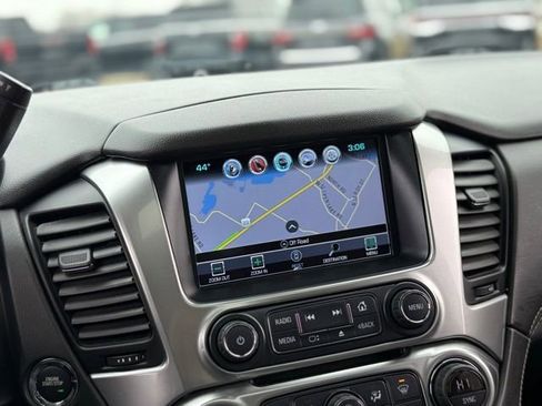 Used 2020 Chevrolet Tahoe LT image 3