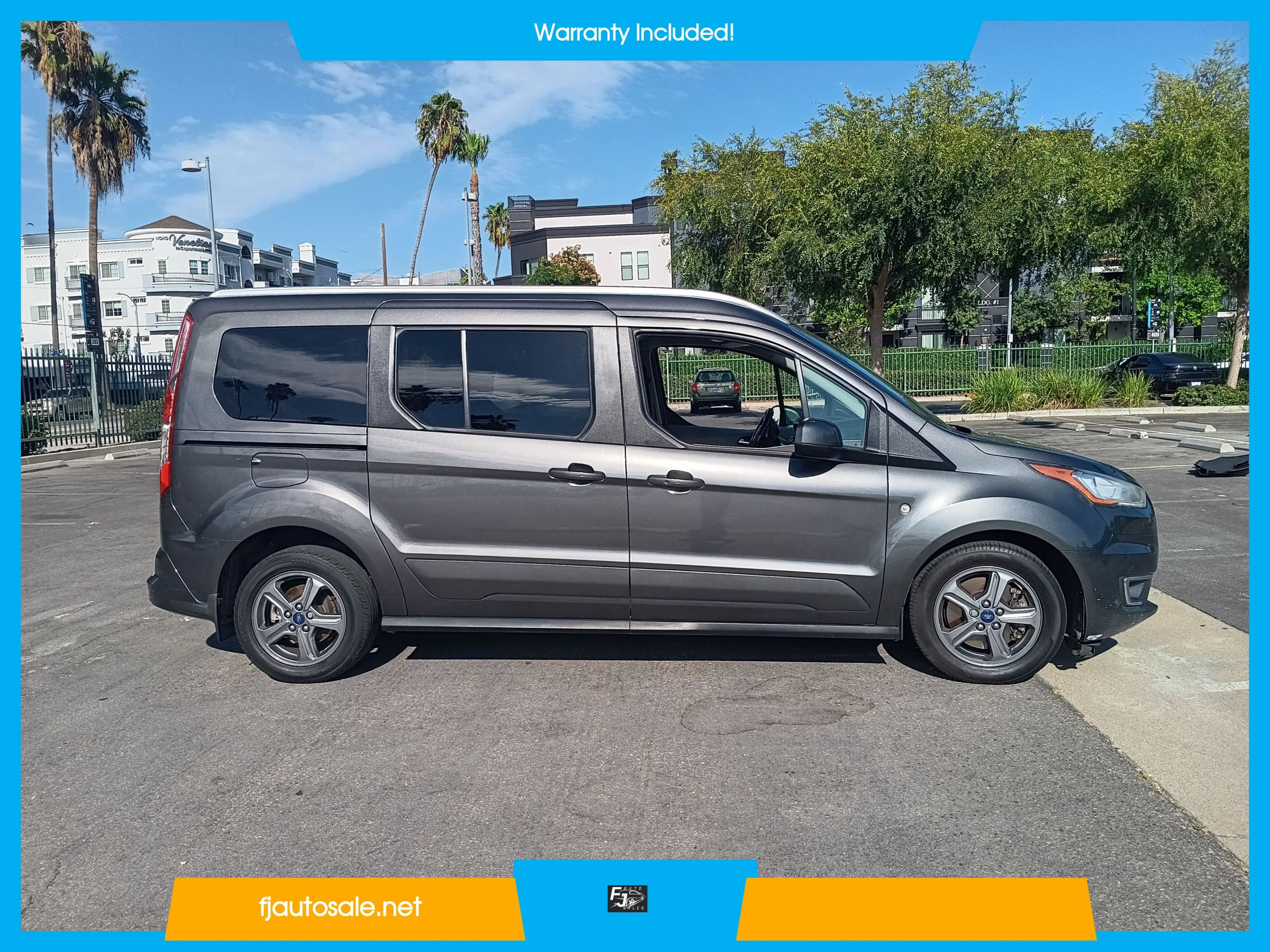 Used 2019 Ford Transit Connect Titanium w/ Titanium Premium Package FWD image 4