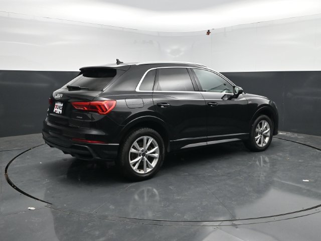 Used 2024 Audi Q3 2.0T Premium AWD/4WD image 8