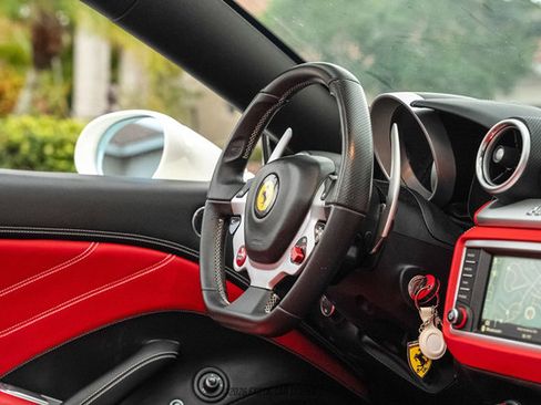Used 2016 Ferrari California T image 45