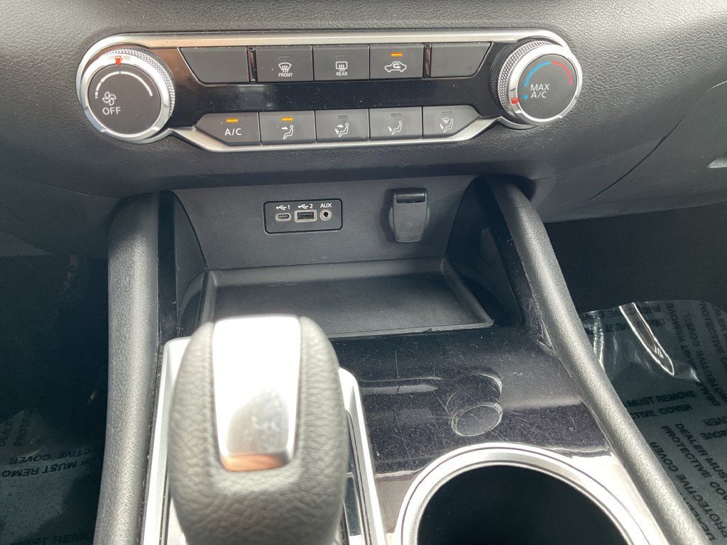 Used 2024 Nissan Altima 2.5 SV FWD image 27