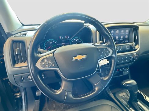 Used 2019 Chevrolet Colorado Z71 image 11
