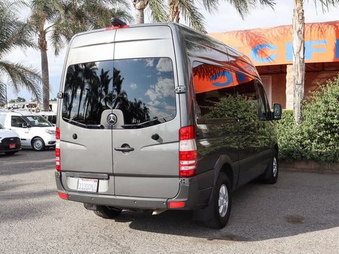 Used 2018 Mercedes-Benz Sprinter 2500 image 9