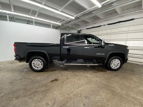 Used 2023 Chevrolet Silverado 3500 High Country w/ Z71 Off-Road Package image 7