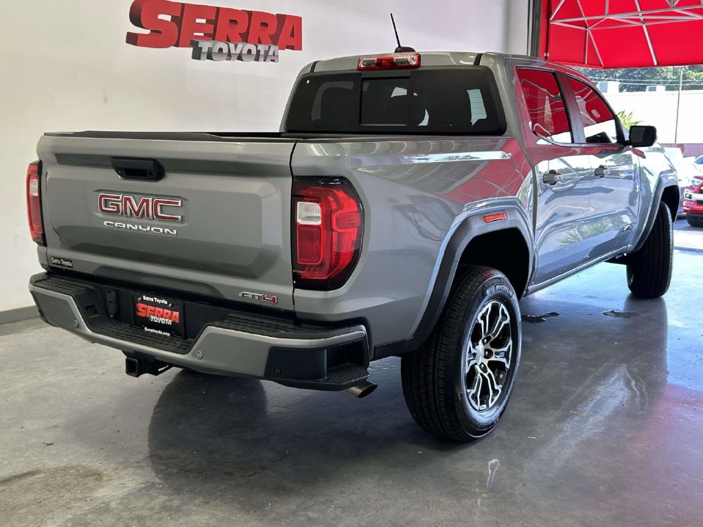 Used 2023 GMC Canyon AT4 w/ AT4 Premium Package AWD/4WD image 3