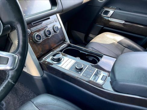Used 2017 Land Rover Range Rover Supercharged AWD/4WD image 19