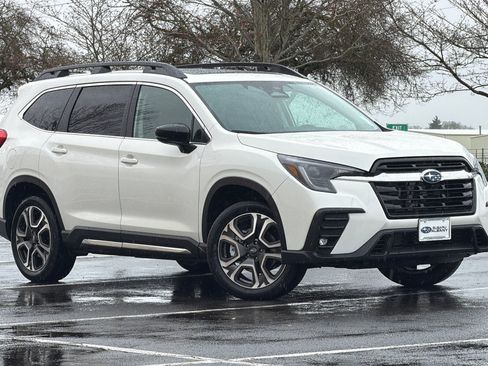 New 2026 Subaru Ascent Limited image 2