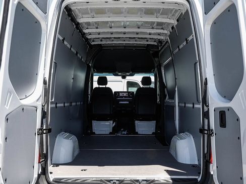 New 2026 Mercedes-Benz Sprinter 2500 image 25
