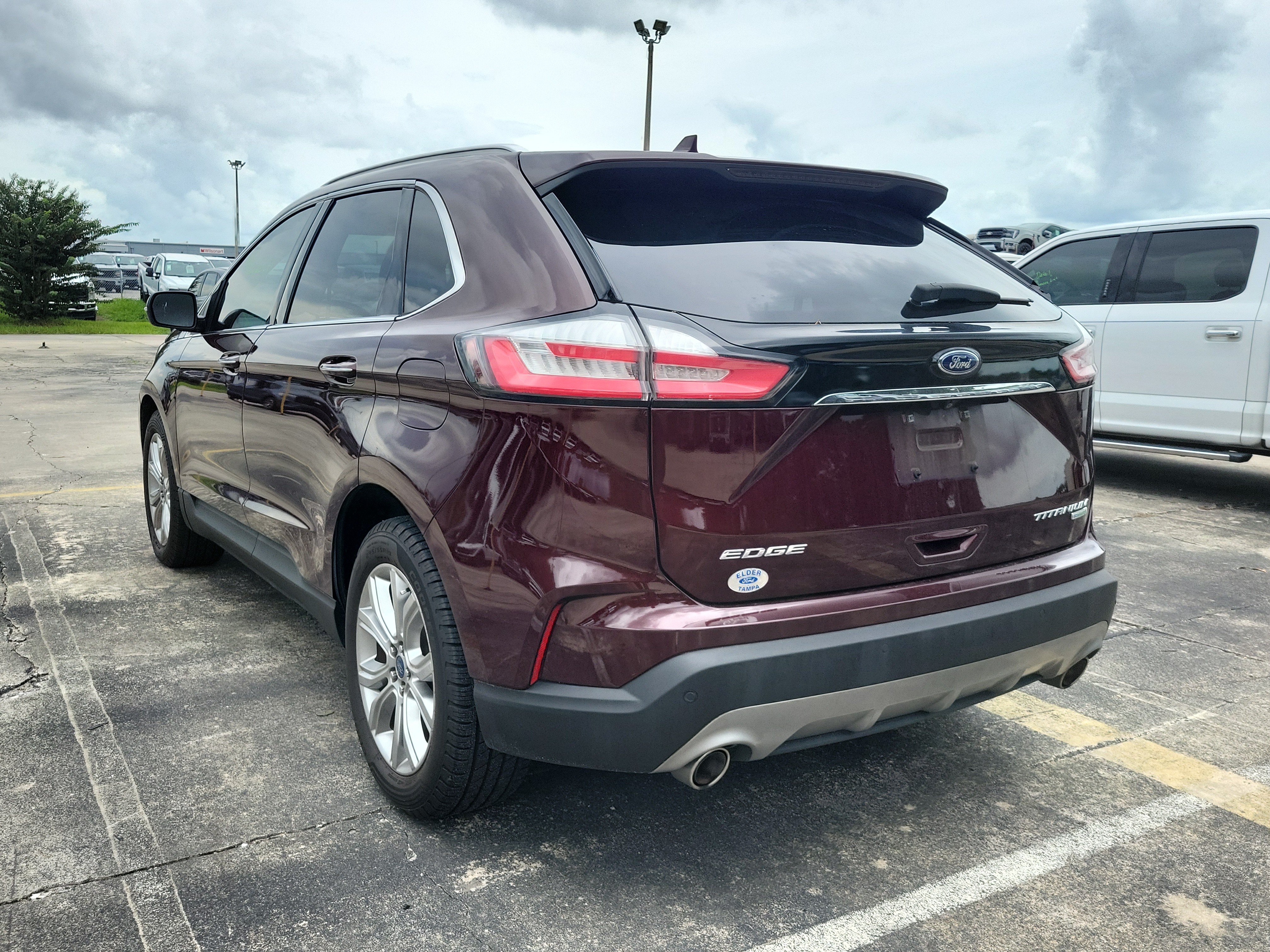 Used 2019 Ford Edge Titanium FWD image 4