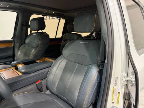 Used 2022 Jeep Grand Wagoneer Series II w/ Premium Group II image 22