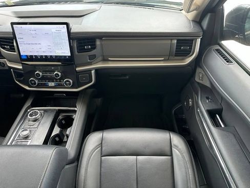 Used 2023 Ford Expedition Max XLT AWD/4WD image 6