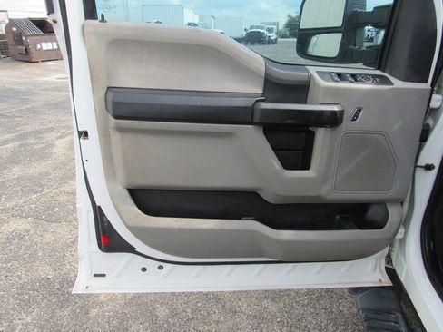Used 2018 Ford F250 XL w/ Power Equipment Group RWD image 24