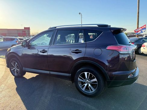 Used 2017 Toyota RAV4 XLE FWD image 7