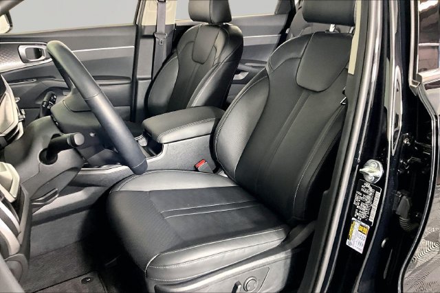 Certified 2026 Kia Sorento S w/ S Panoramic Sunroof Package FWD image 20