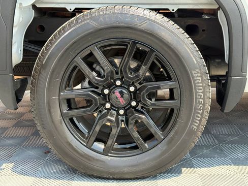 Used 2024 GMC Sierra 1500 Elevation AWD/4WD image 22