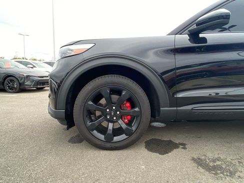 Used 2022 Ford Explorer ST w/ ST High-Performance Pack image 32