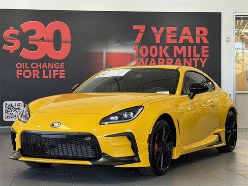 New 2026 Toyota GR86 YUZU Limited image 2