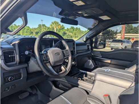 Used 2025 Ford F250 Platinum w/ FX4 Off-Road Package AWD/4WD image 8