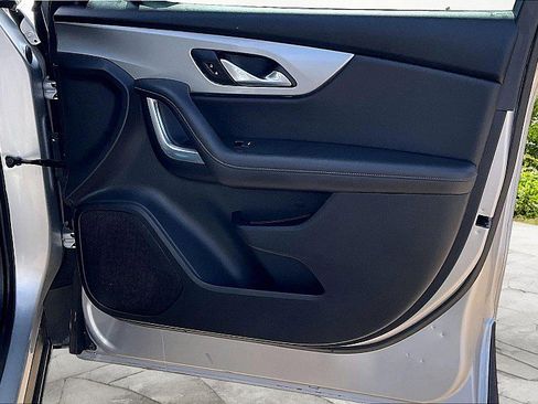 Used 2020 Chevrolet Blazer LT FWD image 26