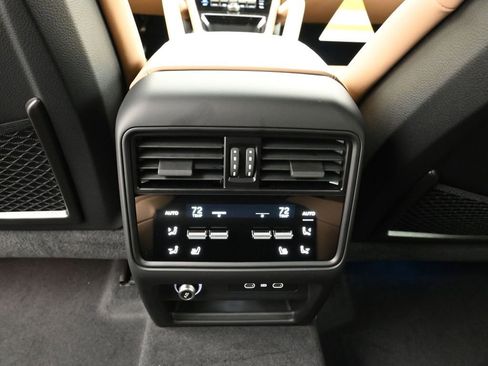 New 2026 Porsche Cayenne AWD/4WD image 18
