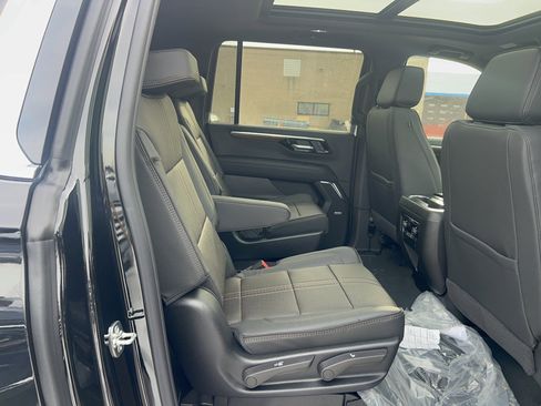 New 2026 Chevrolet Suburban High Country w/ Sun And Tow Package AWD/4WD image 5