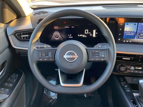 New 2026 Nissan Kicks SV w/ SV Premium Package FWD image 18