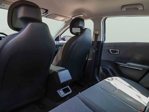 Certified 2025 Kia K4 FWD image 21