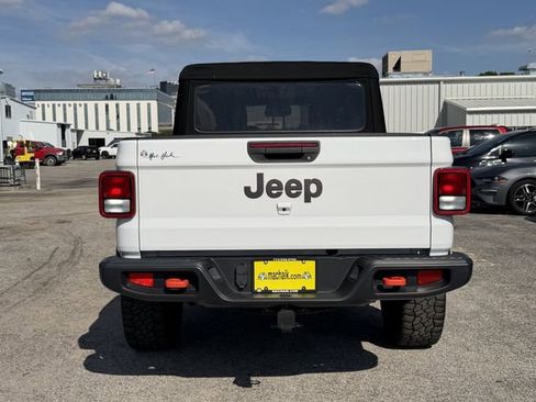 Used 2023 Jeep Gladiator Mojave image 6