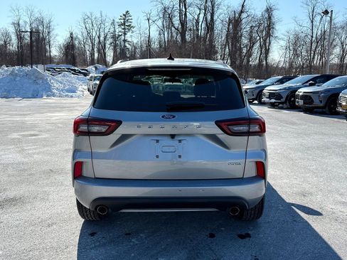 Used 2024 Ford Escape ST-Line image 5