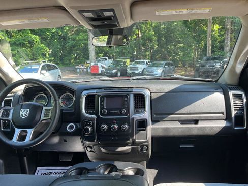 Used 2021 RAM 1500 Classic SLT RWD image 28