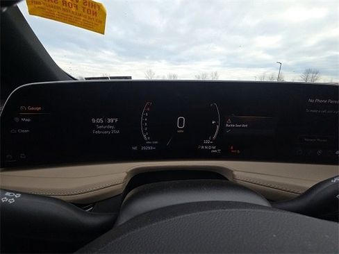 Used 2024 Cadillac XT4 Luxury w/ Cold Weather Package image 12