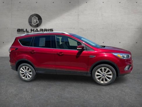 Used 2017 Ford Escape Titanium AWD/4WD image 4