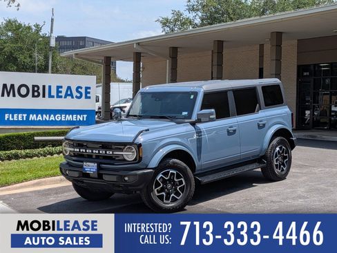 Used 2025 Ford Bronco Outer Banks AWD/4WD image 1