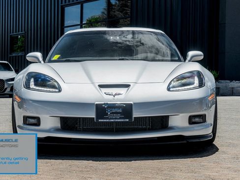 Used 2010 Chevrolet Corvette Grand Sport w/ Preferred Equipment Group RWD image 4