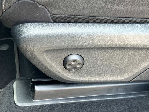 Certified 2025 Mercedes-Benz GLE 350 4MATIC image 21