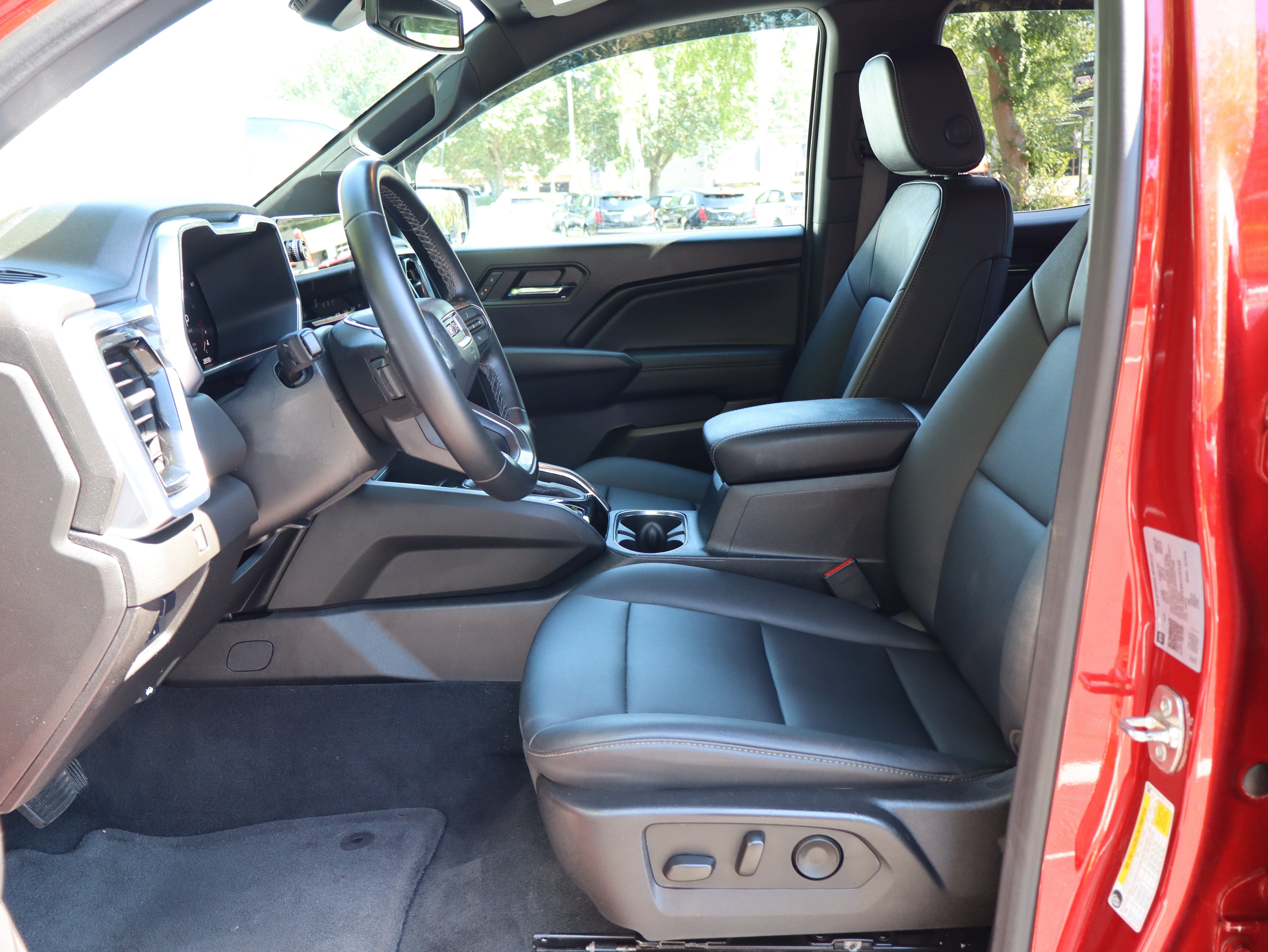 Used 2025 GMC Canyon Elevation w/ Convenience Package RWD image 22