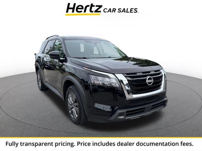 Used 2025 Nissan Pathfinder SV