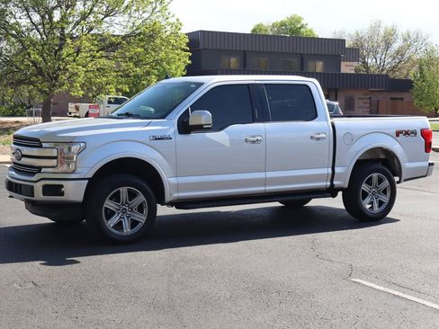 Used 2019 Ford F150 Lariat w/ Equipment Group 502A Luxury AWD/4WD image 10