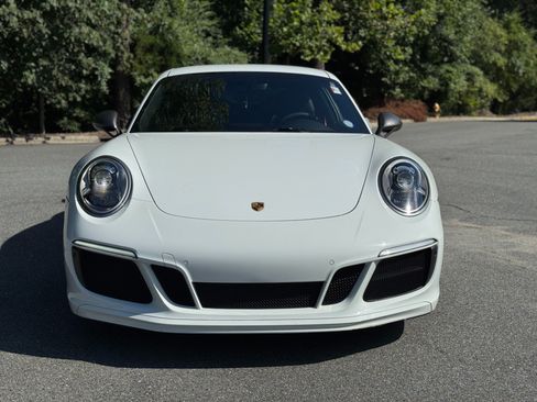Used 2019 Porsche 911 Carrera image 2