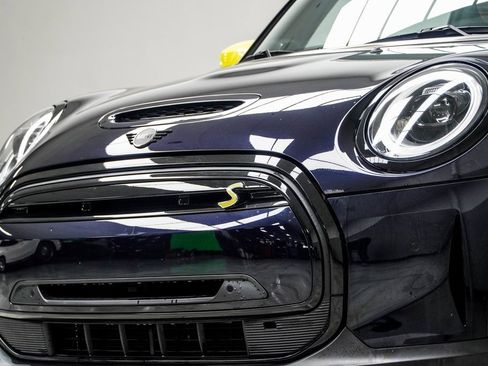 Used 2023 MINI Cooper SE image 2