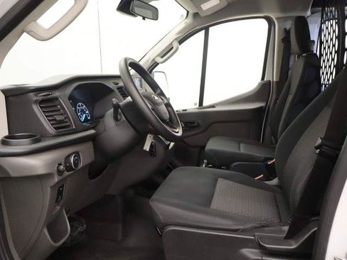 Certified 2025 Ford Transit 250 Low Roof w/ Exterior Upgrade Package RWD image 15