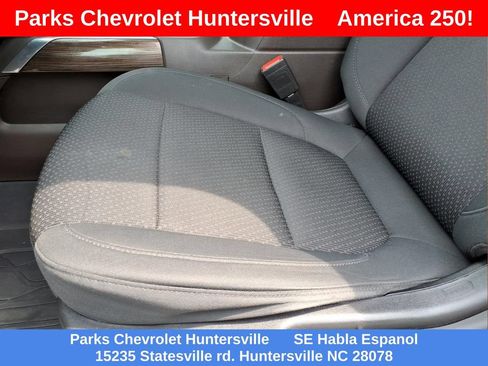 Certified 2020 Chevrolet Silverado 1500 Custom w/ Custom Value Package AWD/4WD image 14