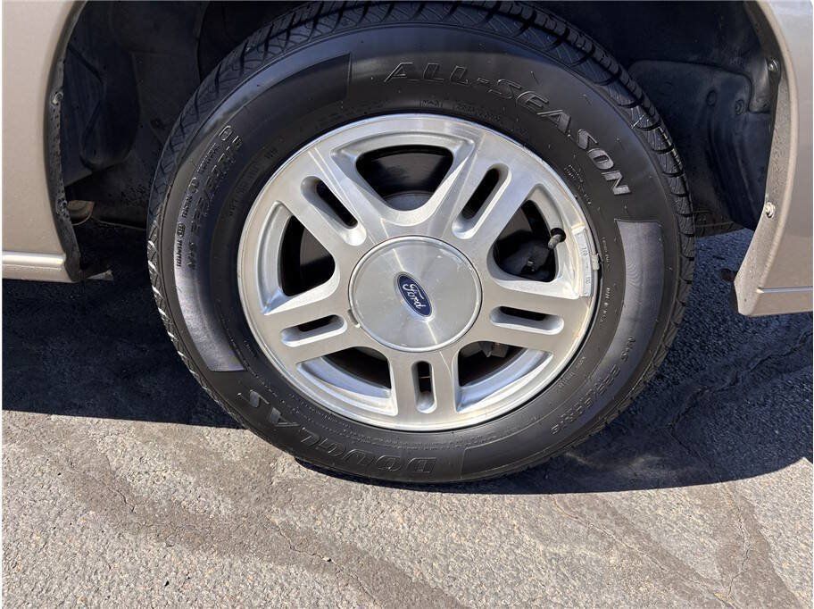 Used 2006 Ford Freestar SEL FWD image 17