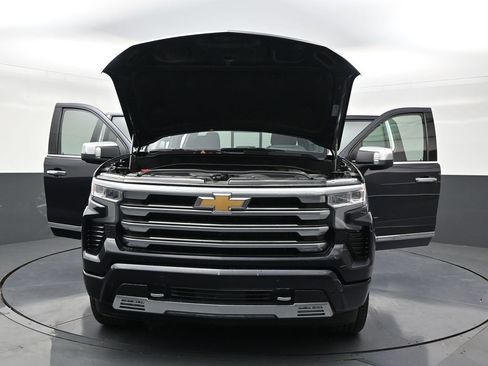Used 2024 Chevrolet Silverado 1500 High Country w/ High Country Premium Package image 33