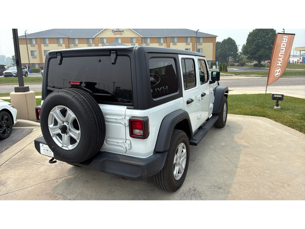 Used 2023 Jeep Wrangler Unlimited Sport AWD/4WD image 5
